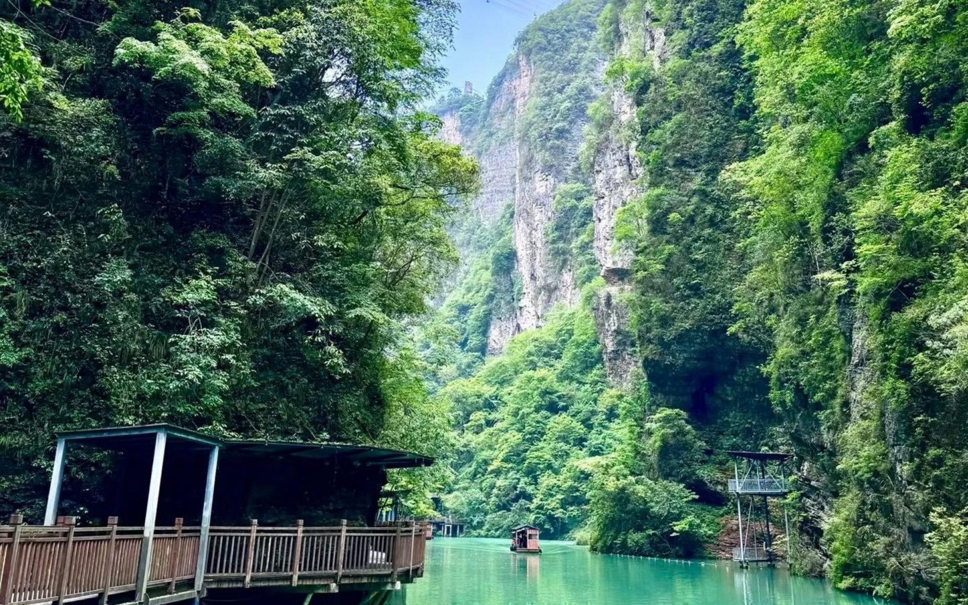 Hunan Avatar Mountains & Spa Retreat